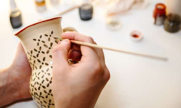 Painting pottery