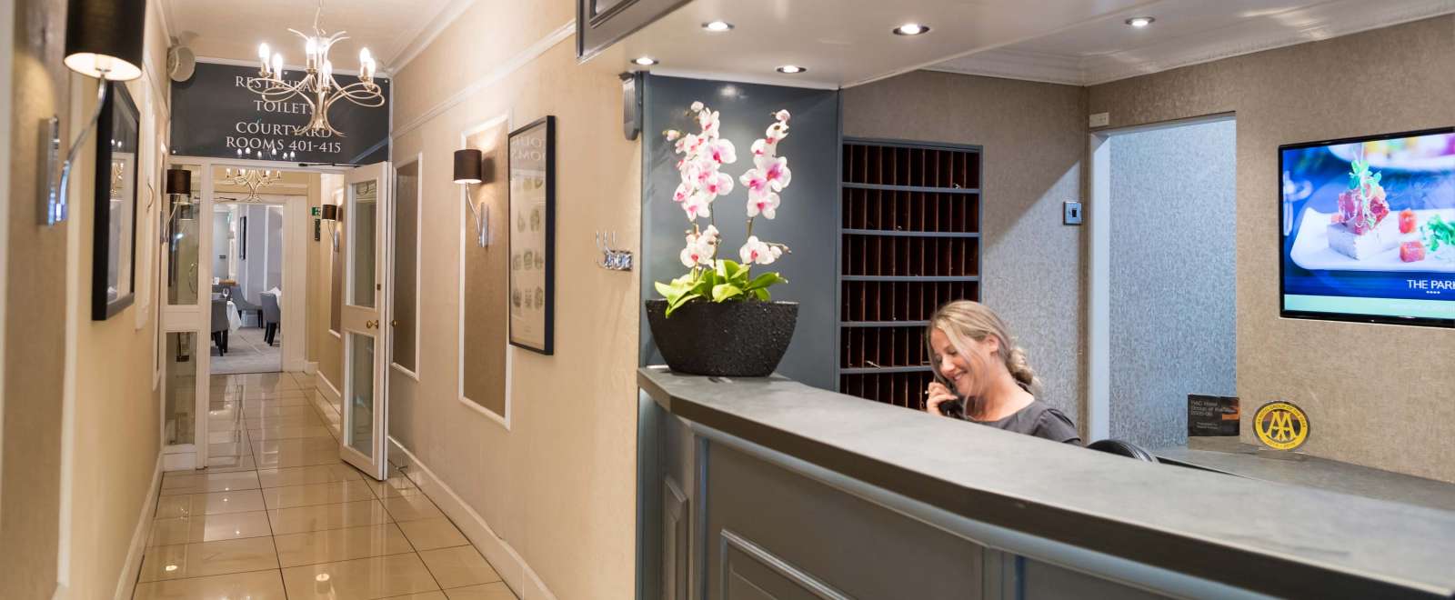 Royal and Fortescue Hotel Reception Desk