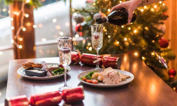 Royal and Fortescue Hotel 62 the Bank Restaurant Dining Christmas Food and Waitress Pouring Champagne